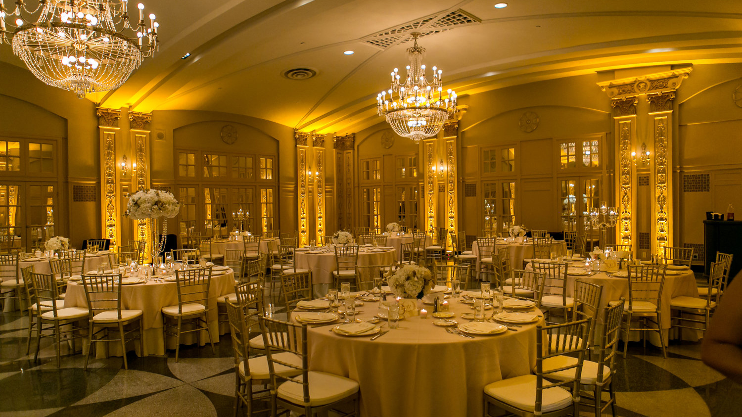yellow uplighting